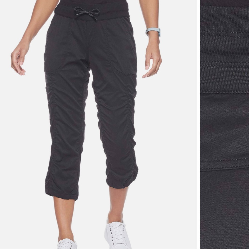The North Face Black Cropped Drawstring Active Pants